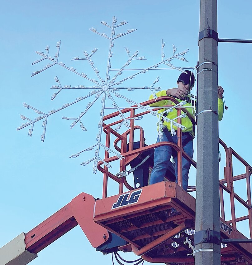 Hillsboro Community Prepares For Christmas The JournalNews